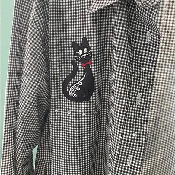 Las Olas by Ovedinternational  Gingham Button Down ShirtCat Embroidered S L W-18 - Picture 3 of 6